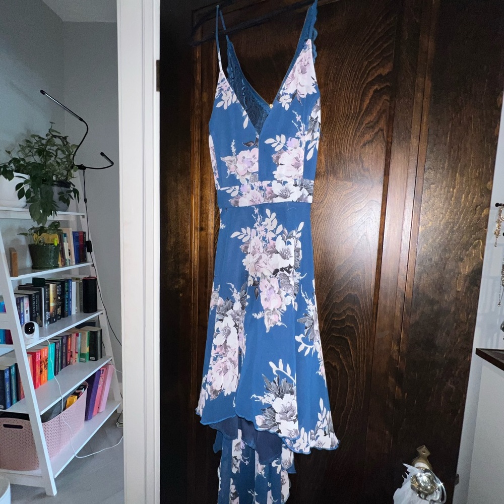 Blue Floral V-Neck Tiered Midi Dress